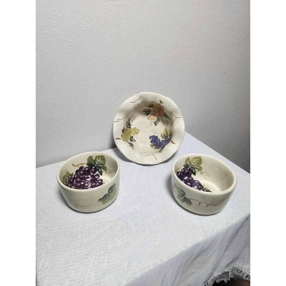 Tabletops Unlimited Cabernet Fluted Serving Bowl/2 Linens & Things Bowls